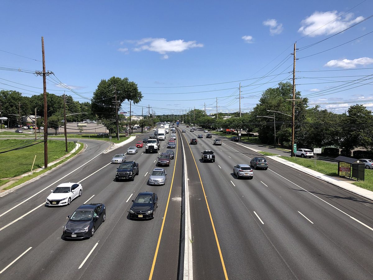 Route 17 looking north from the Midland Avenue overpass in Paramus, Bergen County, New Jersey